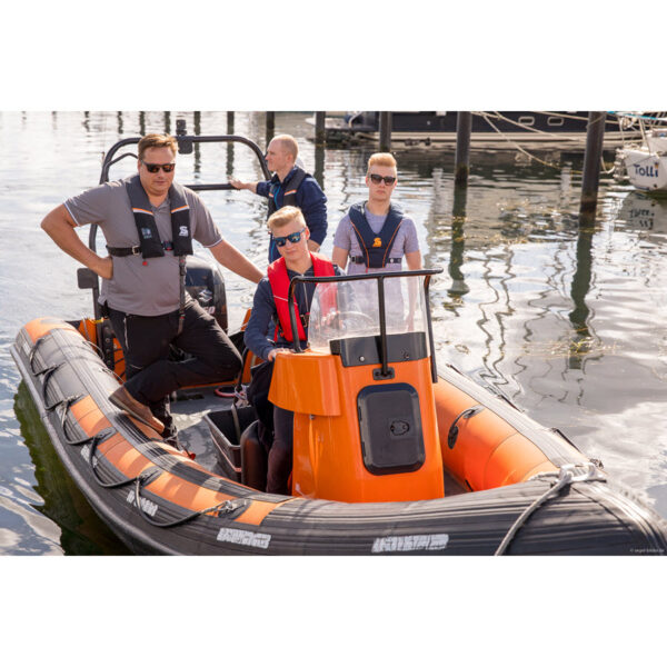 Arkona 220 action 02 Arkona 220 action 02